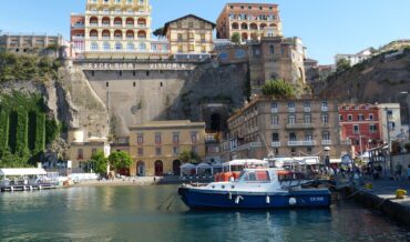 Mappe della memoria – 3. Penisola sorrentina e costiera: la cerniera rocciosa tra golfo e mito